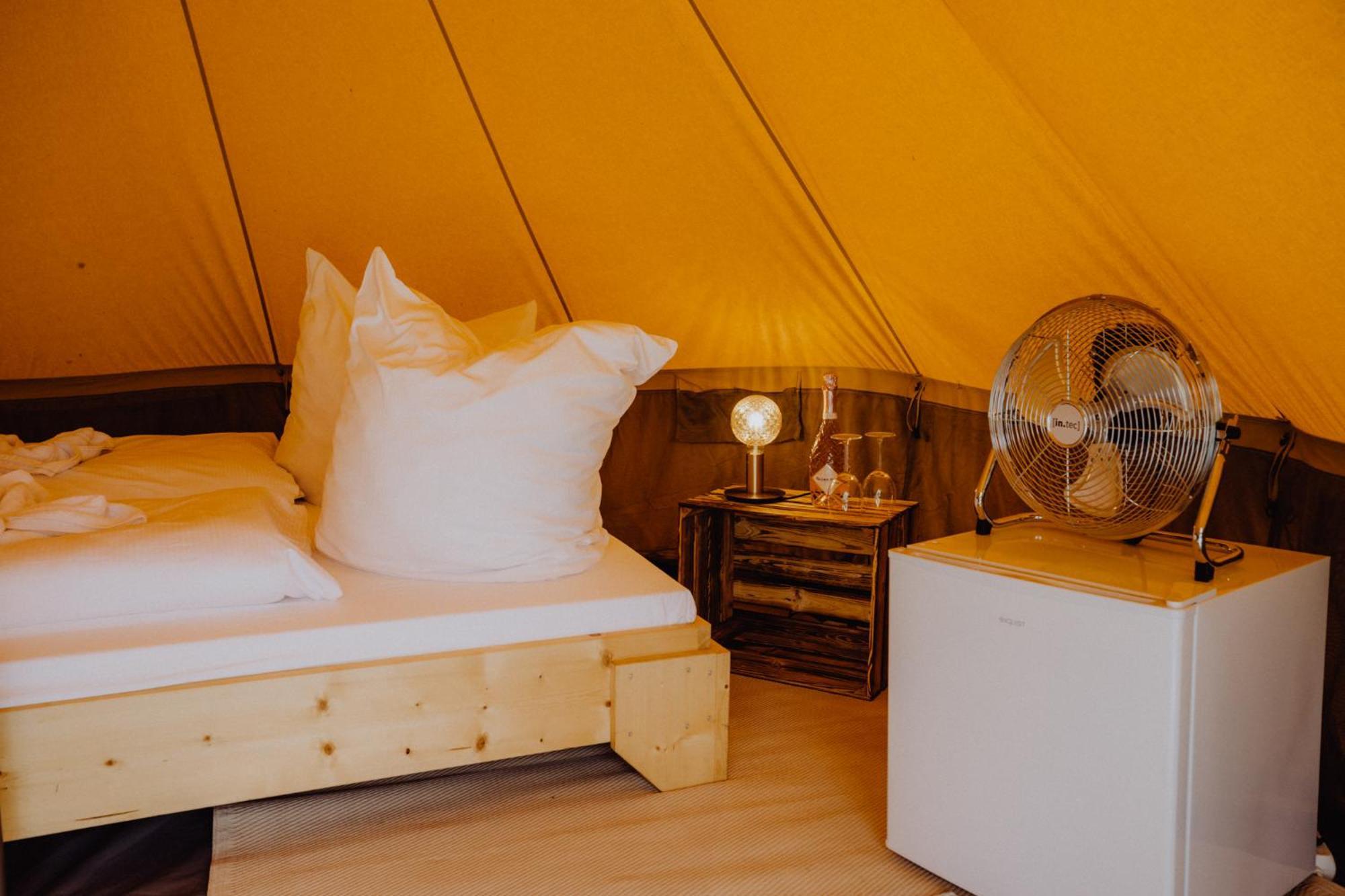 Raus Und Gut Glamping Am Graebendorfer See Drebkau Екстер'єр фото